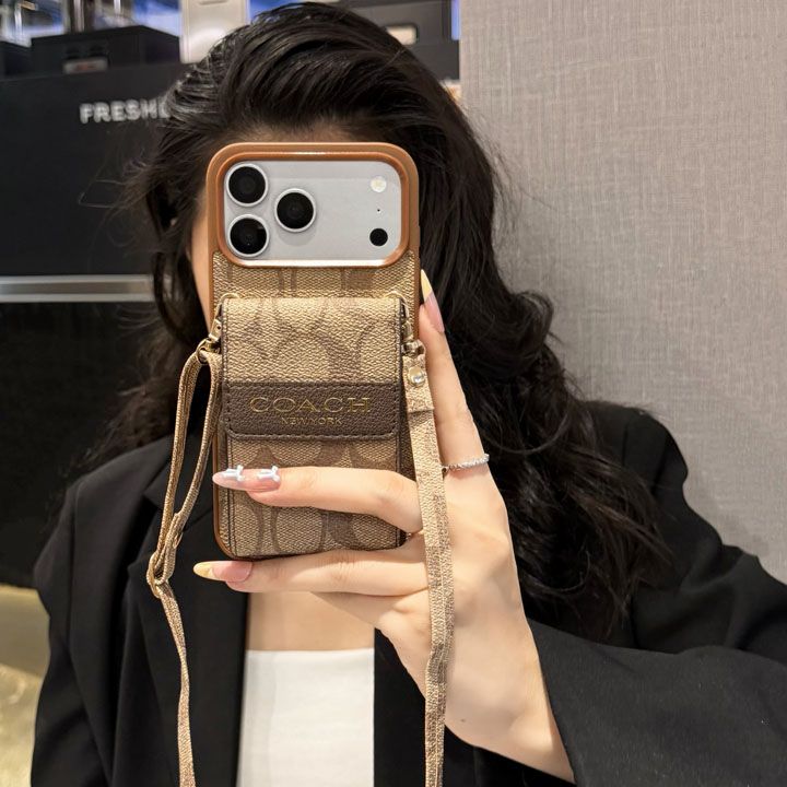 iphone17 pro ケース Coach風 かわいい アウトドア