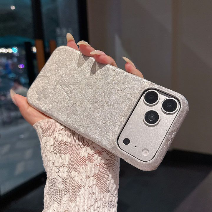 iphone16e ケース ルイヴィトン風 ストリート おしゃれ