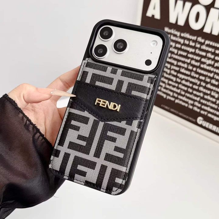 iphone17 pro ケース フェンディ風 可愛い おすすめ