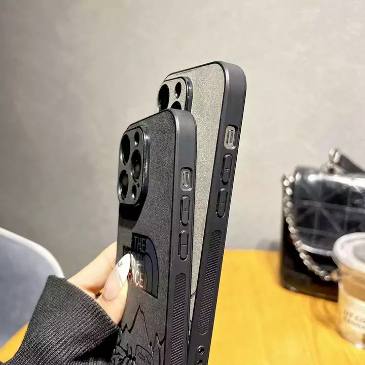iphone17 ケース ノースフェイス風 人気 レディース 高級感