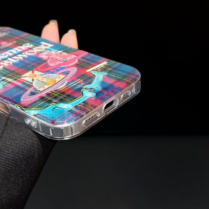 iphone16 pro ケース ミュウミュウ風 アウトドア 流行り