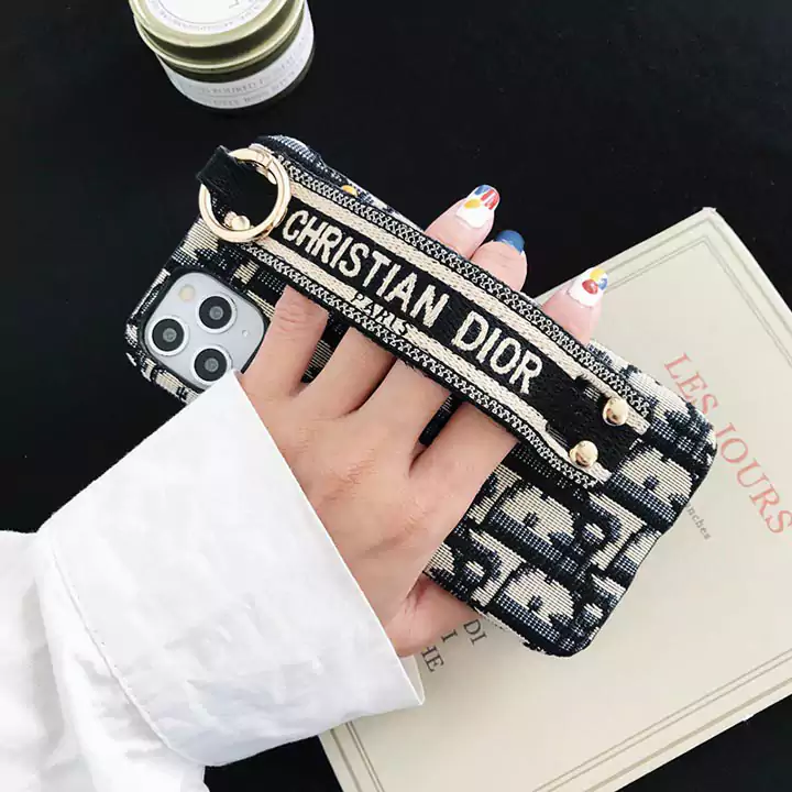 iphone18 pro max ケース ディオール風 リストバンド おすすめ 芸能人