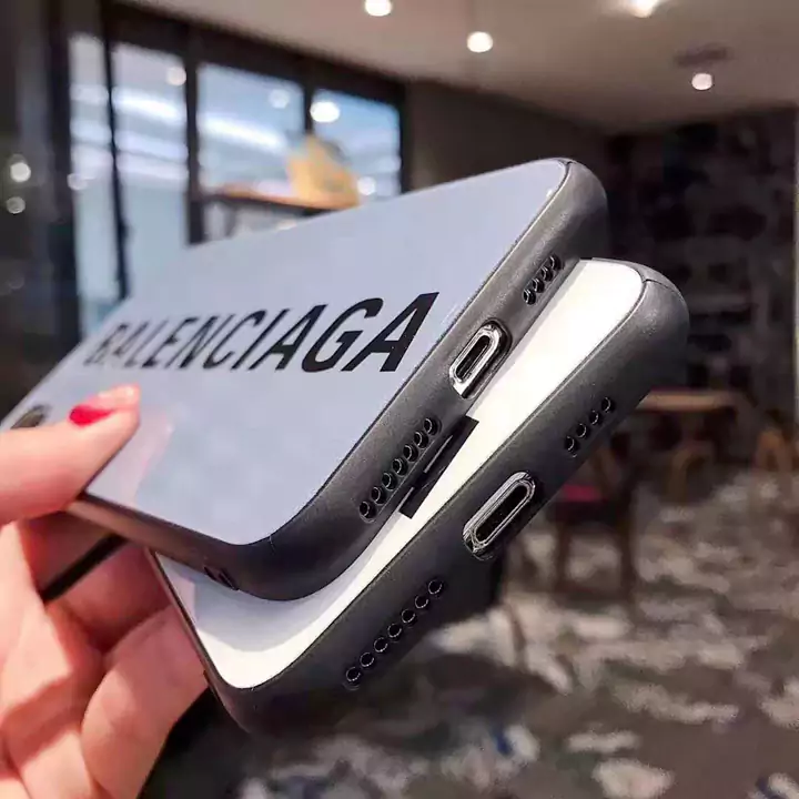 iphone17e ケース バレンシアガ ブランド おすすめ 大人 多機能