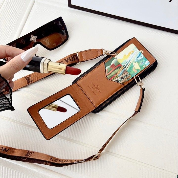 グッチおしゃれ芸能人滑り止めiphone16ケースブランドGucci