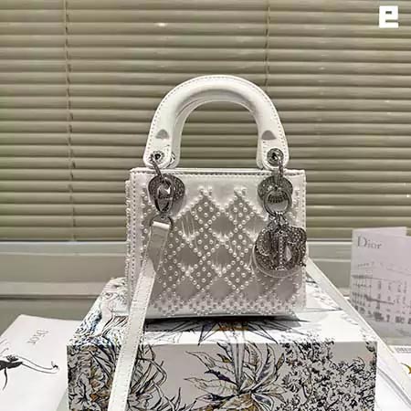 dior-bag-04.jpg