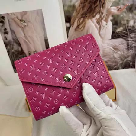 lv-wallet-09.jpg