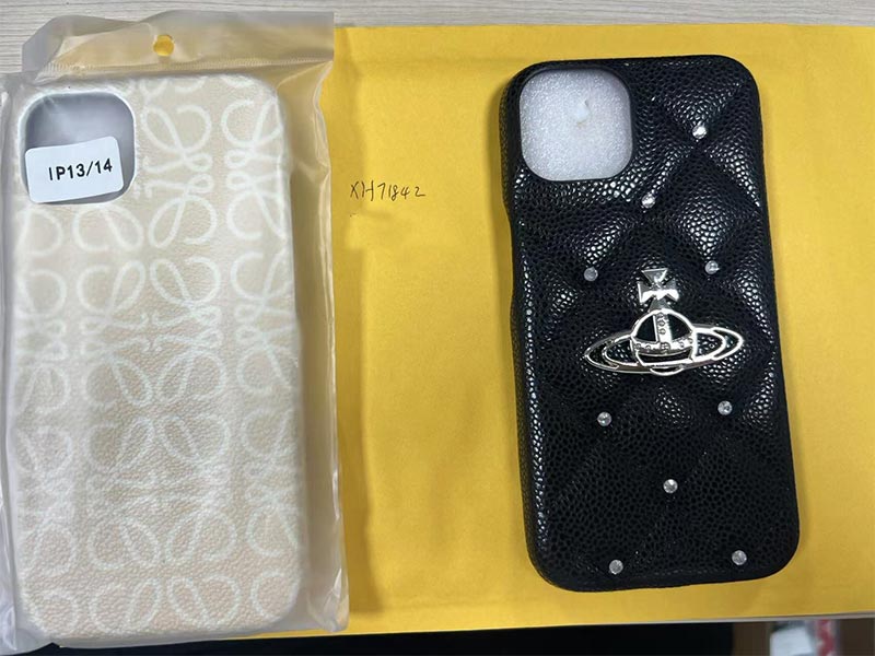 1786616549524563.jpg ヴィヴィアン、ロエベ iPhone14 ケース ブランド