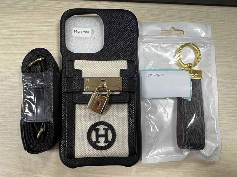 エルメス風 iPhone14 Pro 手帳型 ケース 、キーホルダー無料