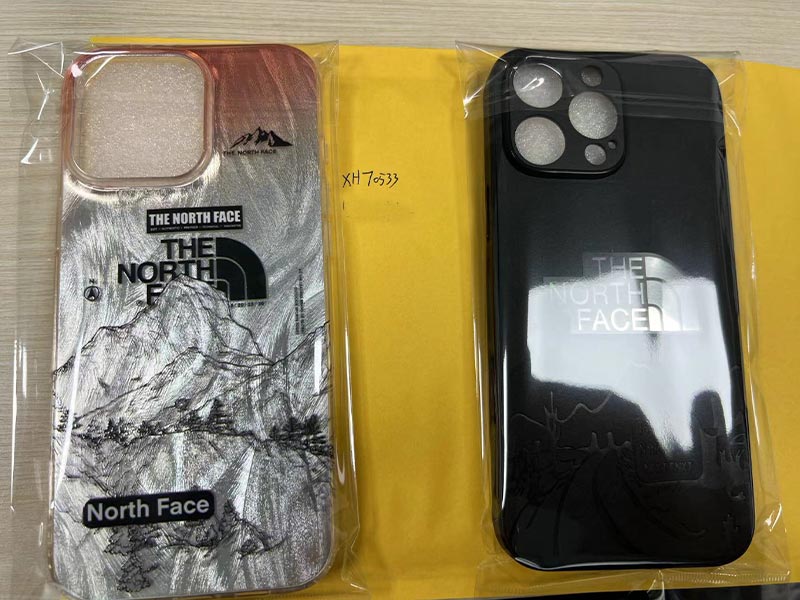 ノースフェイス風  iPhone16 Pro Max ケース ブランド