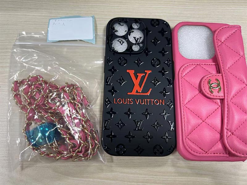 1787124724681904.jpg シャネル風 iPhone15 Proケース、LV風スマホケース無料