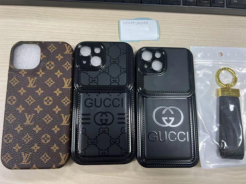iPhone15 ケース グッチ風 ブラックレザー調 カード収納 耐衝撃