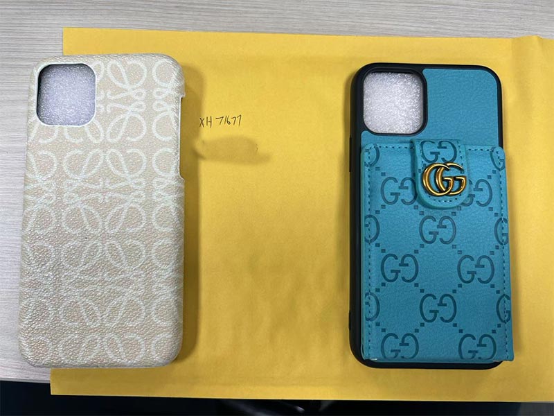 1787271424267352.jpg iPhone11 Pro ケース グッチ風 水色 GG 柄カードポケット付き