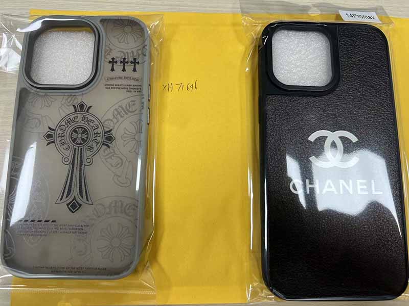 iPhone14 Pro Max  ケースクロムハーツ風半透明灰クロス柄プリント