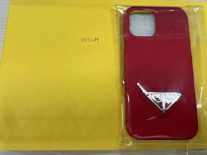 12-SC2070615-72089-iPhone12 Pro.jpg