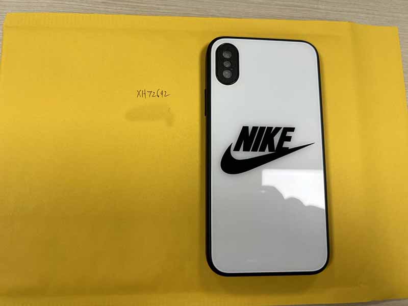 Nike風 iPhoneX ケース高品質ガラス製 白地に黒ロゴ スタイリッシュなナイキ風デザインケース