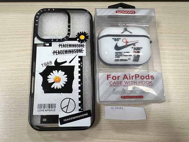 Nike風 iPhone16 Pro ケース高品質樹脂ガラス製 白黒 菊柄 NIKE ロゴ デザイン豊か