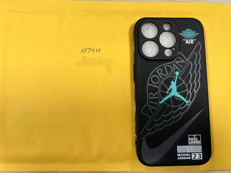 iPhone15 Pro Max ケース ジョーダン風 ストリート シリコン