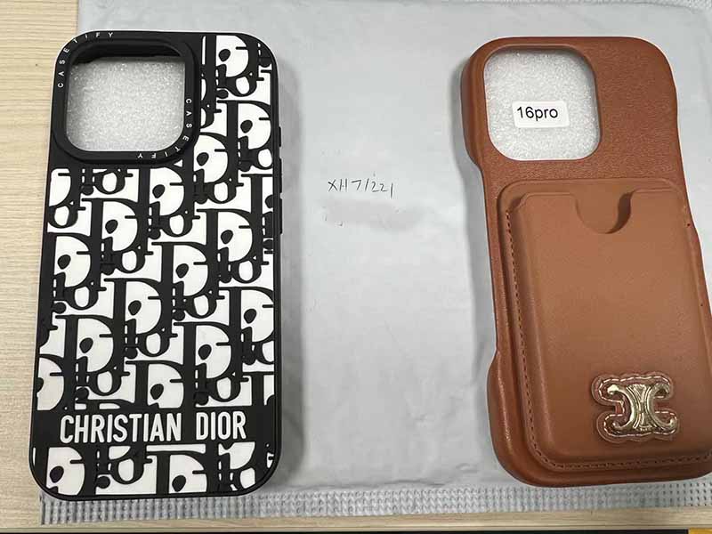 1789943383212911.jpg iPhone16 Pro ケース セリーヌ風 カード収納